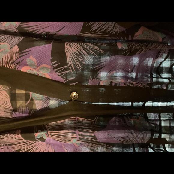 Talk of the Walk Black Short Kimono with Peacocks - Picture 4 of 9